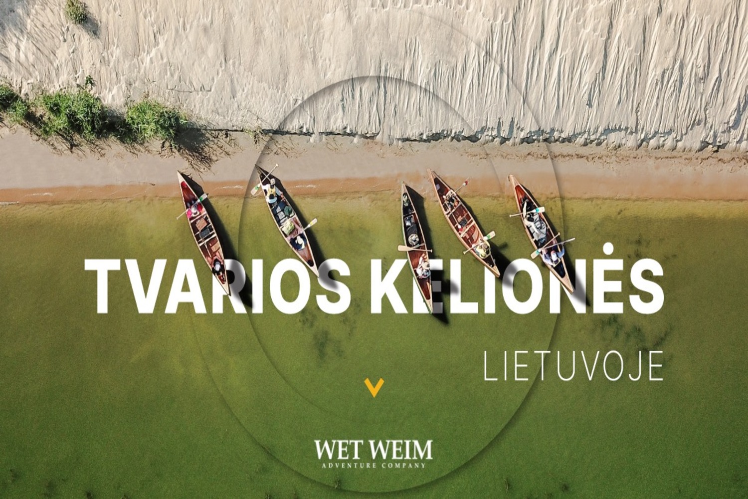 Vėjo, smėlio ir vandens turas medinėmis, rankų darbo kanojomis