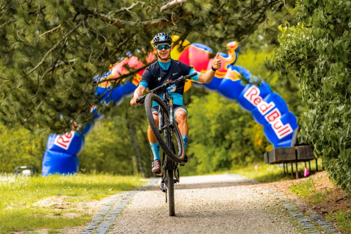 „Red Bull 211“ kviečia išbandyti jėgas ekstremaliuose nuotykiuose Kuršių nerijoje